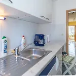 Charming With Balcony טרוגיר