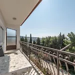Charming With Balcony * טרוגיר