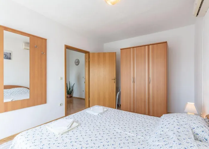 Charming With Balcony Apartment