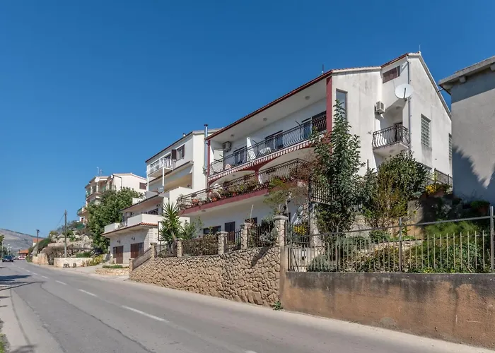 Charming With Balcony Trogir