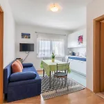 Charming With Balcony 公寓 特罗吉尔