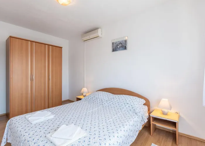 Charming With Balcony Appartement *